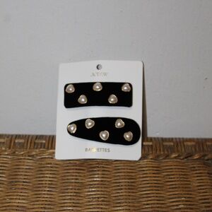 J. Crew.  Black Velvet Heart Snap Clip / Cute Hair grip Barrettes